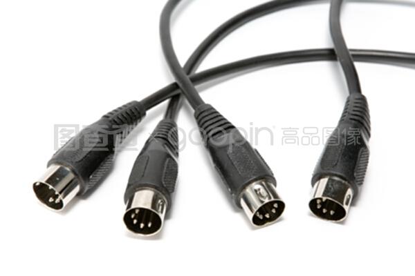 米底電纜與數碼連接器 精密連接技術的核心支柱